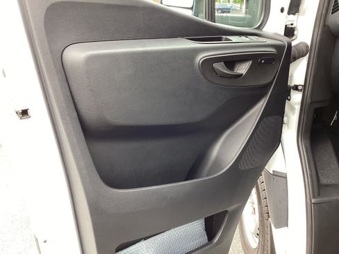 Used 2024 Mercedes-Benz Sprinter 3500 image 14