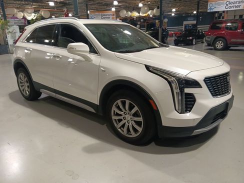 Used 2021 Cadillac XT4 Premium Luxury AWD/4WD image 1
