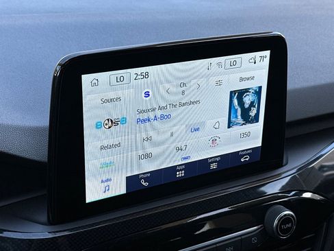 Certified 2025 Ford Escape ST-Line AWD/4WD image 17