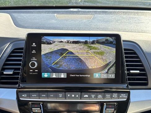New 2026 Honda Odyssey Touring image 12
