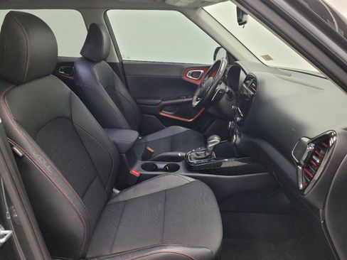 Used 2021 Kia Soul Turbo FWD image 21