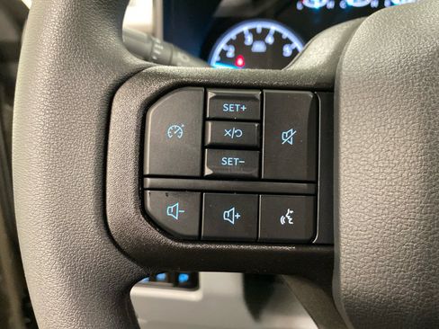 New 2026 Ford F250 XLT w/ FX4 Off-Road Package AWD/4WD image 14