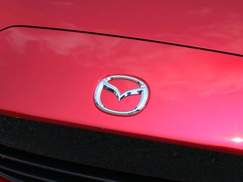 Used 2023 MAZDA MX-5 Miata Sport RWD image 12