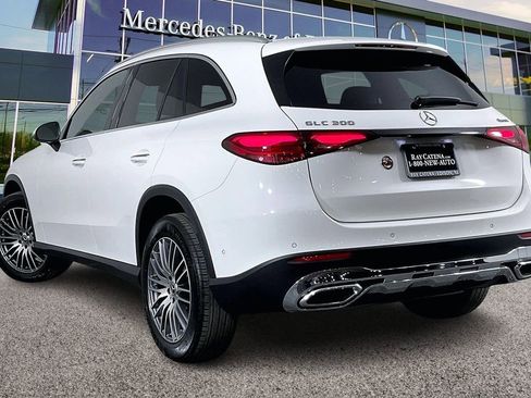 Used 2026 Mercedes-Benz GLC 300 4MATIC image 2