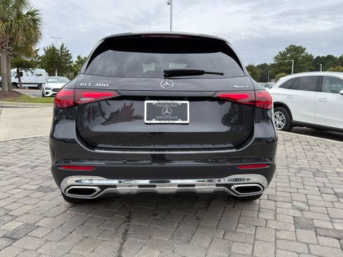 New 2026 Mercedes-Benz GLC 300 4MATIC image 9