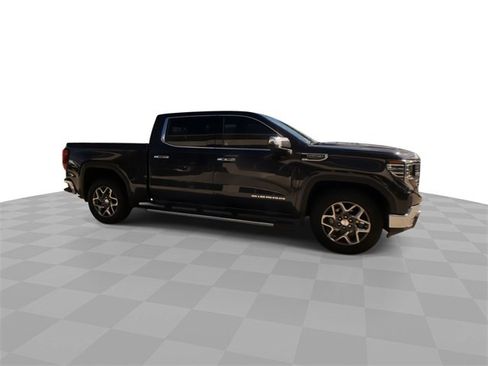 Certified 2022 GMC Sierra 1500 SLT w/ SLT Premium Plus Package image 16