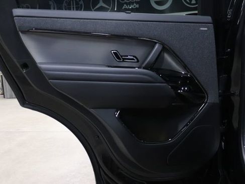 Used 2025 Land Rover Range Rover Sport Dynamic SE AWD/4WD image 19