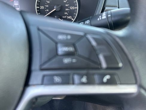 Used 2024 Nissan Altima 2.5 SV FWD image 9