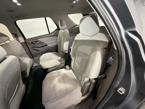 Used 2020 Chevrolet Traverse LT FWD image 23