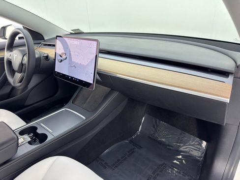 Used 2022 Tesla Model 3 Long Range image 14