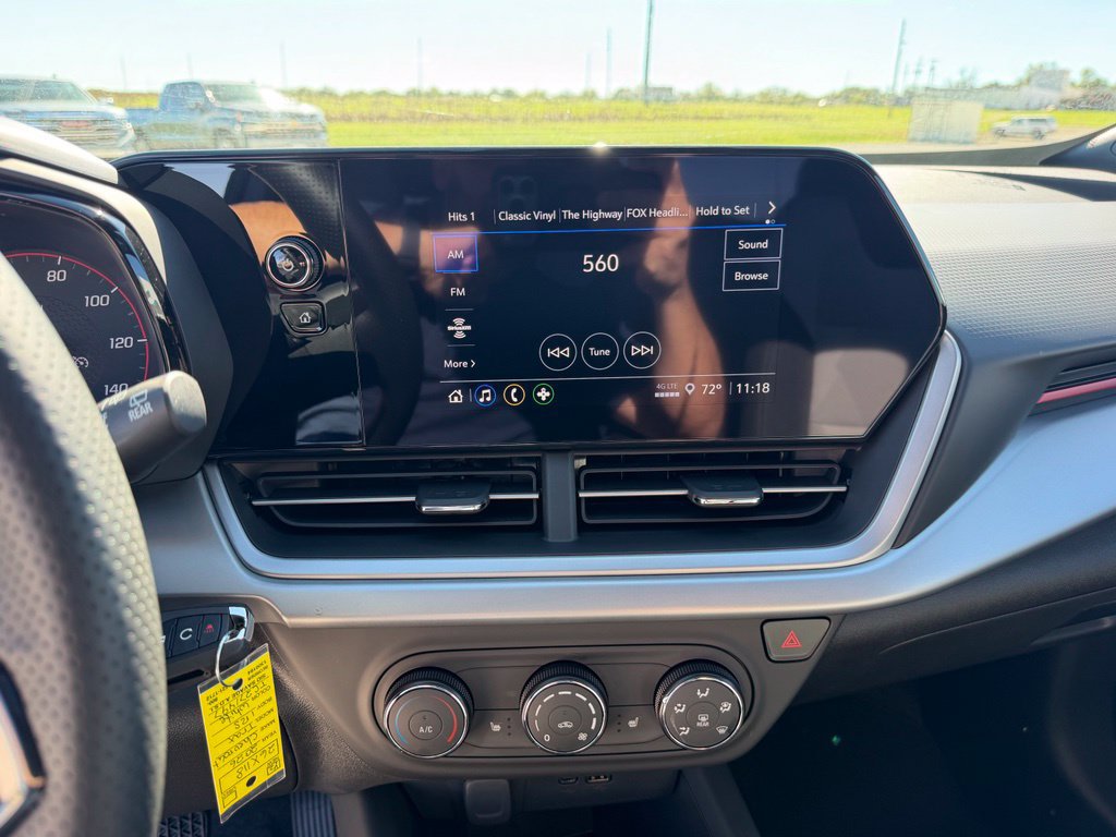 New 2026 Chevrolet Trax RS w/ Sunroof Package FWD image 17