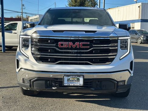 Used 2024 GMC Sierra 1500 SLT w/ SLT Premium Plus Package image 3