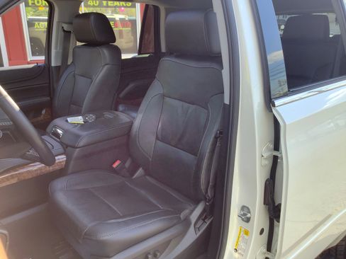 Used 2015 Chevrolet Tahoe LTZ AWD/4WD image 10