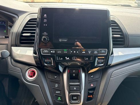 Used 2023 Honda Odyssey Sport image 19