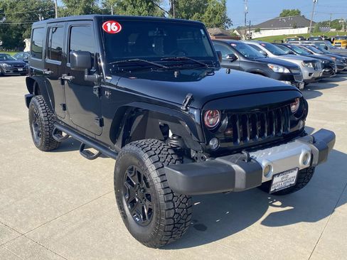 Used 2016 Jeep Wrangler Unlimited Sport w/ Quick Order Package 24S AWD/4WD image 4