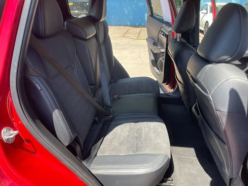 Used 2023 Mitsubishi Outlander ES AWD/4WD image 26