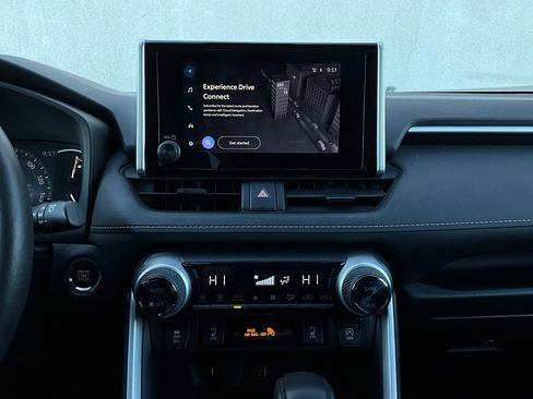 Used 2025 Toyota RAV4 XLE image 26