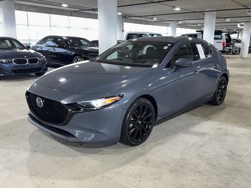 Used 2022 MAZDA MAZDA3 s image 4
