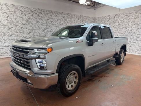 Used 2021 Chevrolet Silverado 2500 LTZ w/ LTZ Premium Package image 3