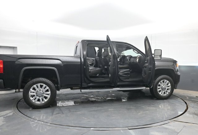 Used 2019 GMC Sierra 3500 Denali w/ Duramax Plus Package AWD/4WD image 51