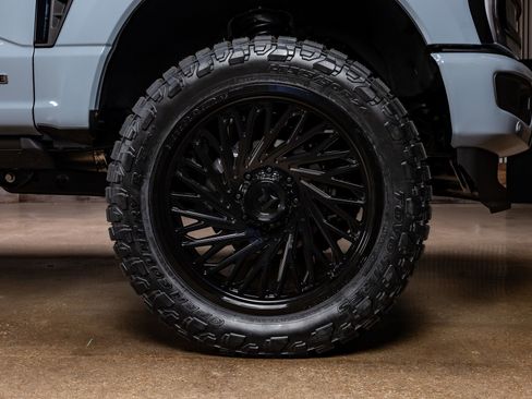 Used 2026 Ford F250 Platinum AWD/4WD image 12