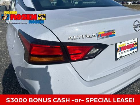New 2025 Nissan Altima 2.5 SR w/ SR Premium Package image 33