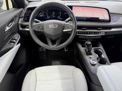 Certified 2024 Cadillac XT4 Sport AWD/4WD image 16