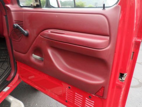 Used 1997 Ford F250 4x4 Regular Cab Heavy Duty image 29