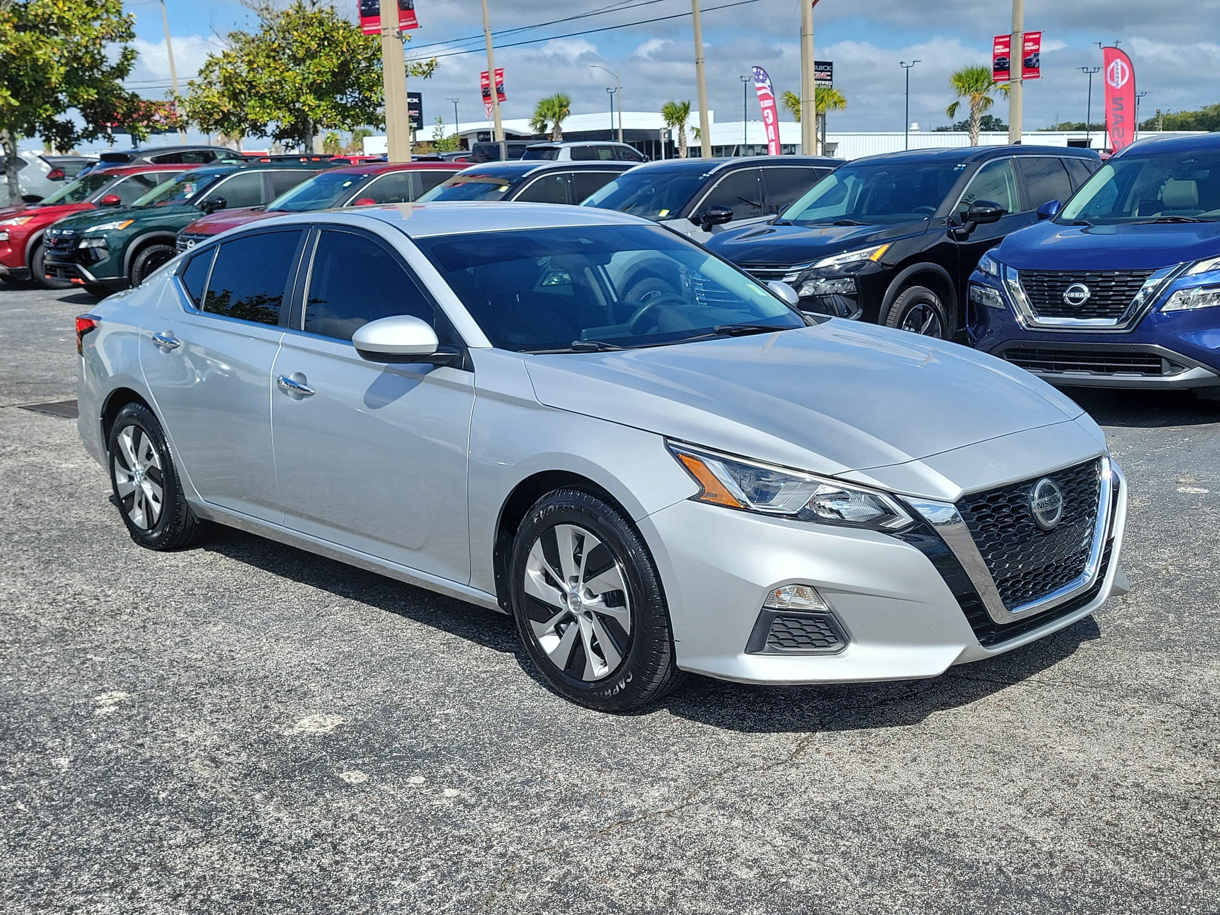Certified 2021 Nissan Altima 2.5 S FWD image 3