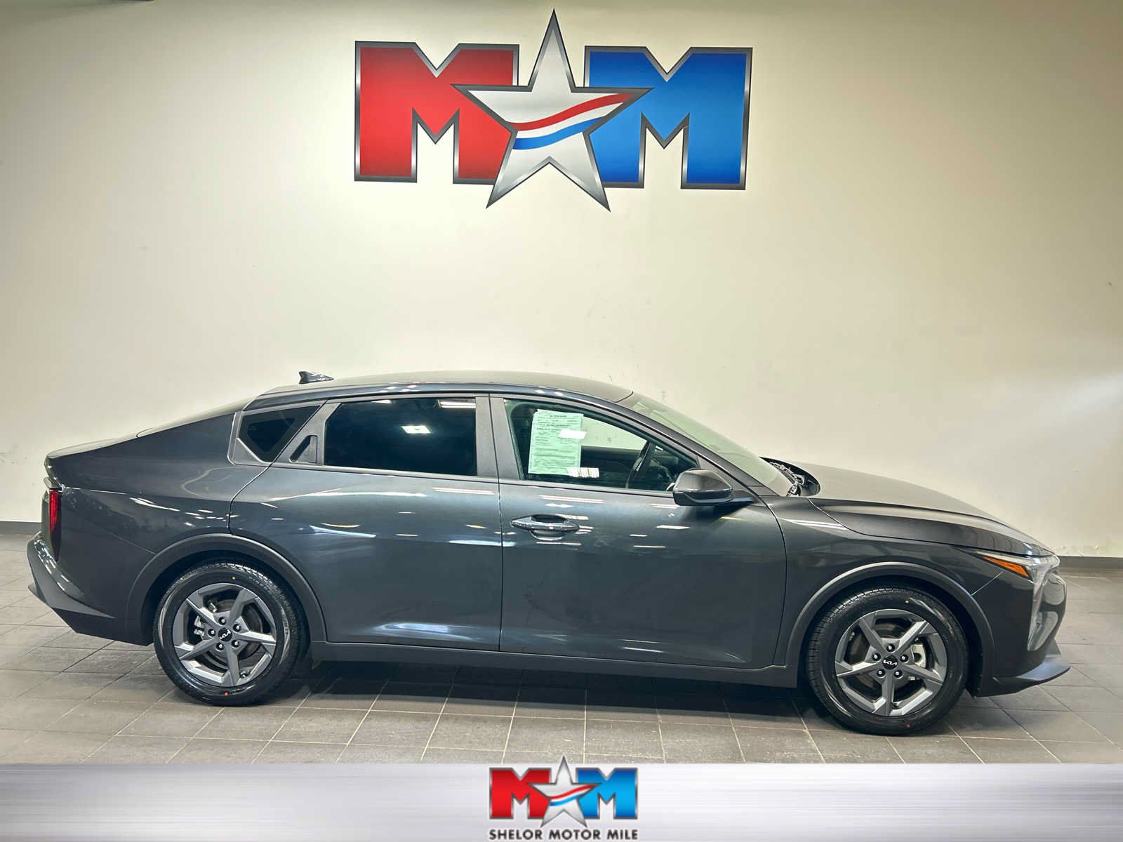 Used 2025 Kia K4 FWD image 1