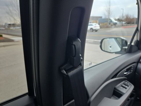 New 2026 Honda Ridgeline Black Edition image 19