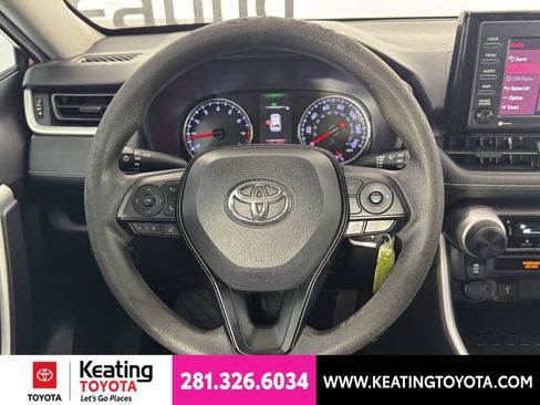 Used 2021 Toyota RAV4 LE FWD image 28