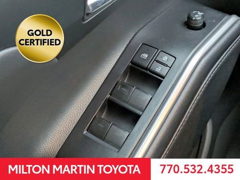 Certified 2022 Toyota Highlander XLE image 20