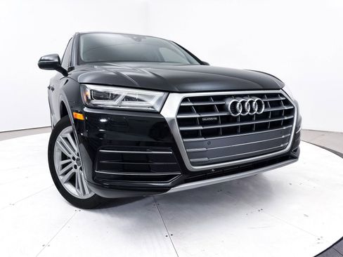 Used 2019 Audi Q5 2.0T Premium Plus w/ Premium Plus Package AWD/4WD image 8
