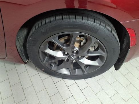 Used 2022 Chrysler Pacifica Touring-L w/ S Appearance Package image 8