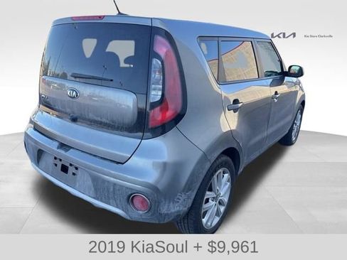 Used 2019 Kia Soul + image 8