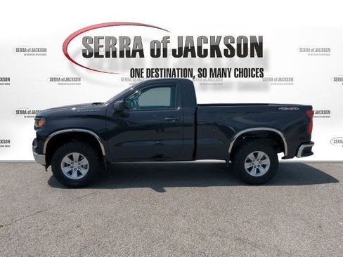 Used 2023 Chevrolet Silverado 1500 W/T w/ Trailering Package AWD/4WD image 6