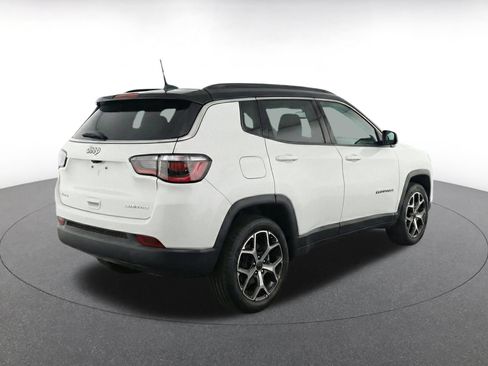 Used 2025 Jeep Compass Limited AWD/4WD image 8