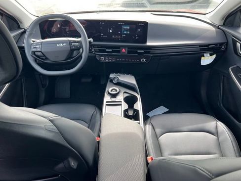 New 2025 Kia EV6 Wind RWD image 10