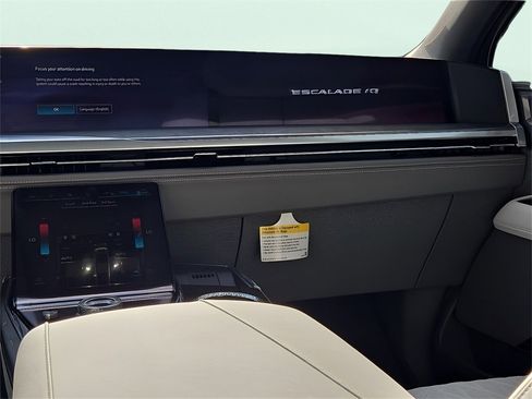 New 2026 Cadillac Escalade IQ Luxury 1 w/ LPO, Floor Liner Package image 20