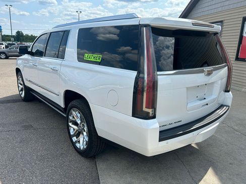 Used 2016 Cadillac Escalade ESV Premium AWD/4WD image 7