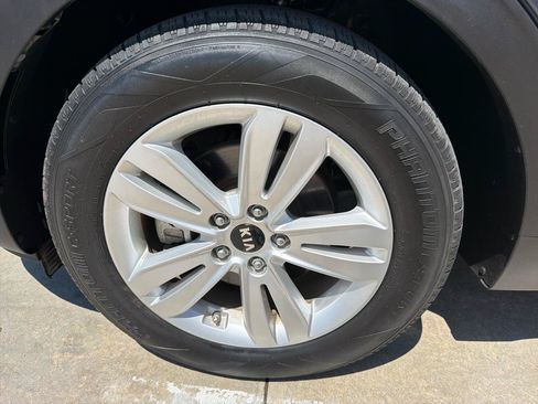 Used 2019 Kia Sportage LX FWD image 37
