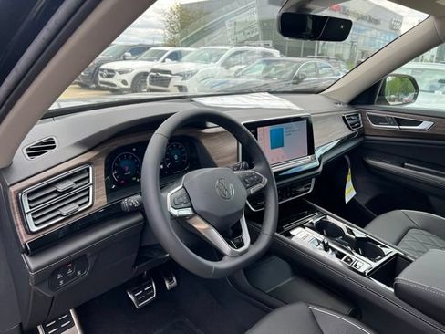 New 2026 Volkswagen Atlas SEL Premium R-Line AWD/4WD image 13