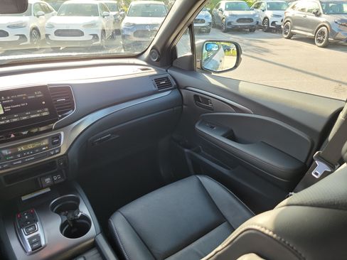 Used 2023 Honda Passport EX-L image 18