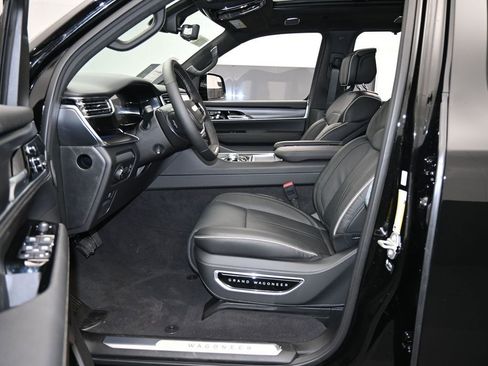 Used 2024 Jeep Grand Wagoneer Series II w/ Quick Order Packagew 28T image 10