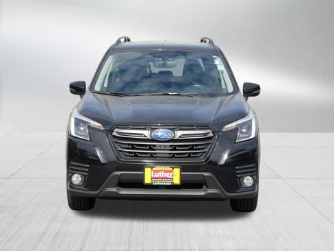 Used 2023 Subaru Forester Limited AWD/4WD image 2