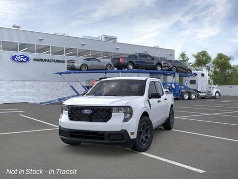 New 2025 Ford Maverick XLT w/ XLT Luxury Package AWD/4WD image 2