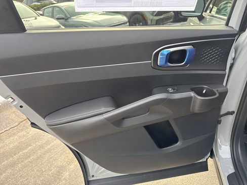 New 2026 Kia Sorento S image 12