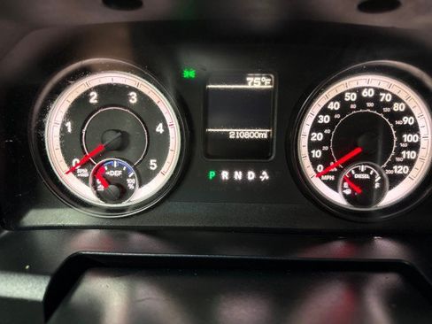 Used 2015 RAM 2500 Tradesman AWD/4WD image 16