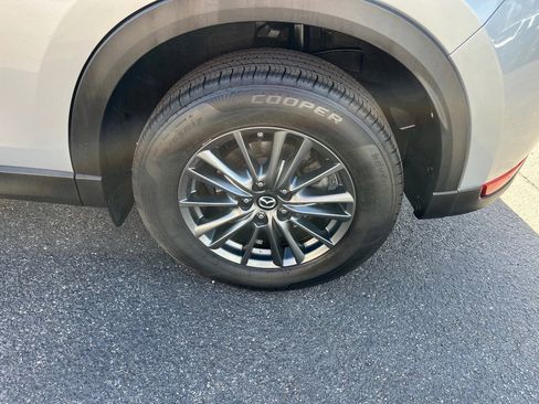 Used 2019 MAZDA CX-5 Touring image 41